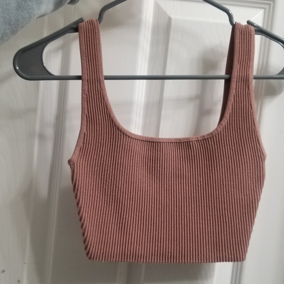 Aritzia Babaton cropped tank top bralet dusty pink - Picture 1 of 5